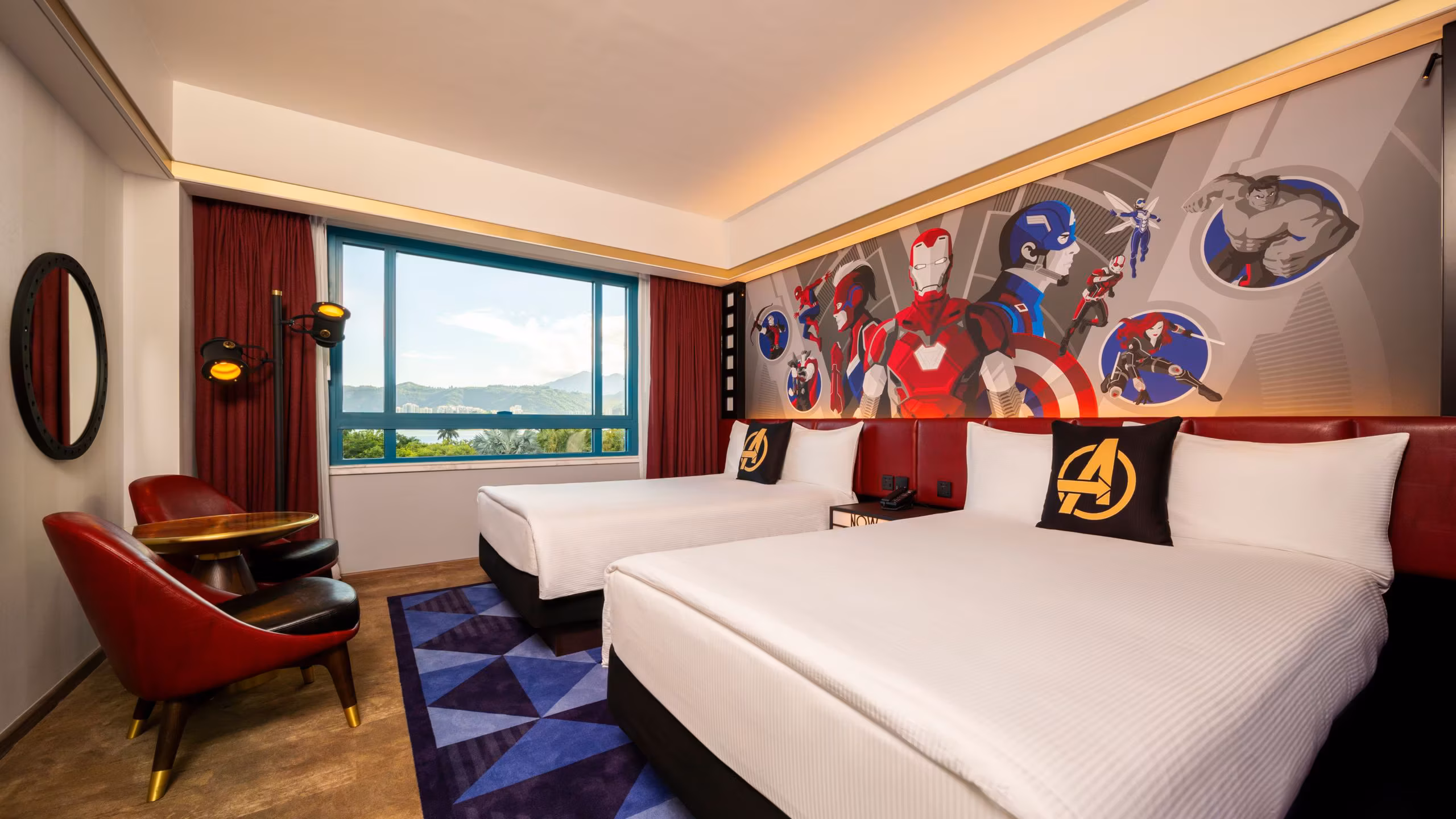 Hong Kong Disneyland Hollywood Hotel
